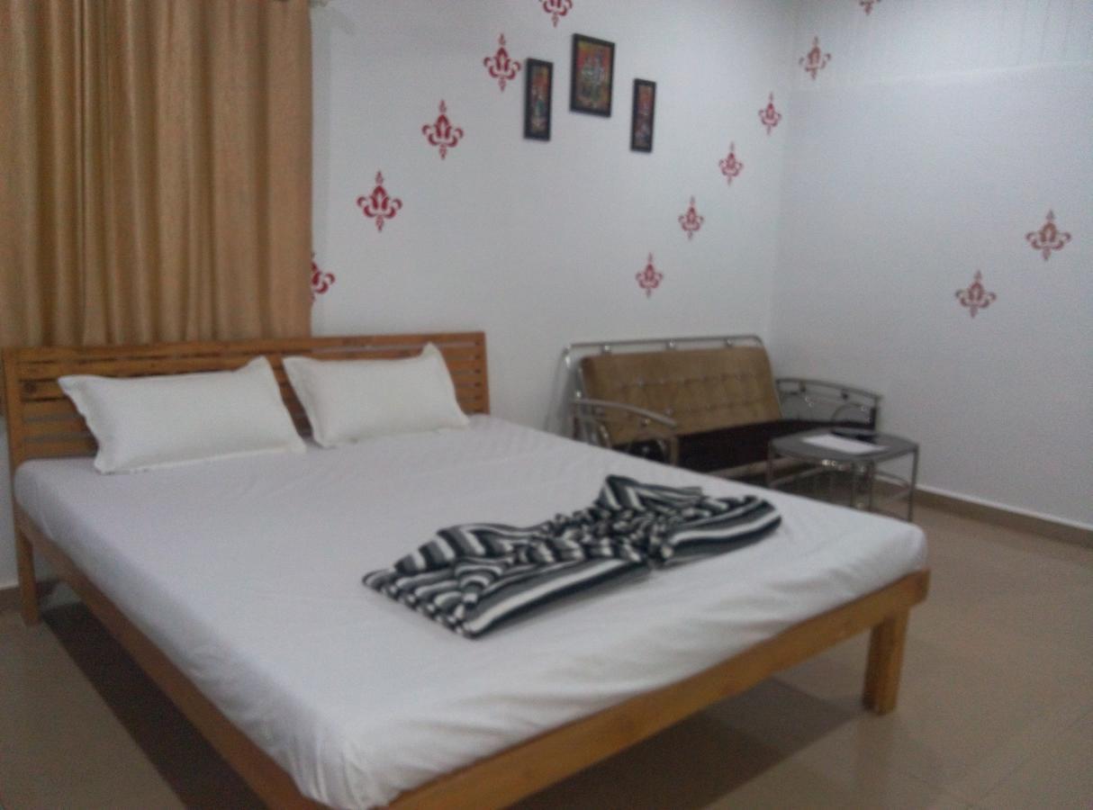 Om Shree Bed And Breakfast Harihareshwar Exterior photo